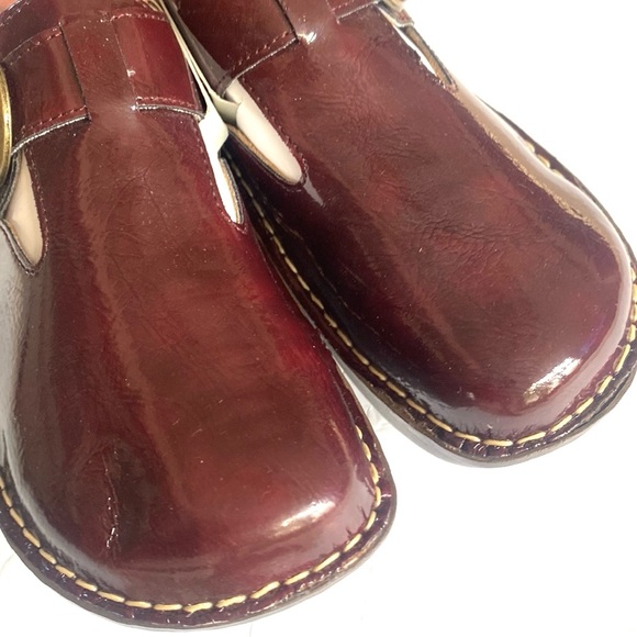 Croft & Barrow marron clogs, Size 8 1/2, NWT - Picture 3 of 9